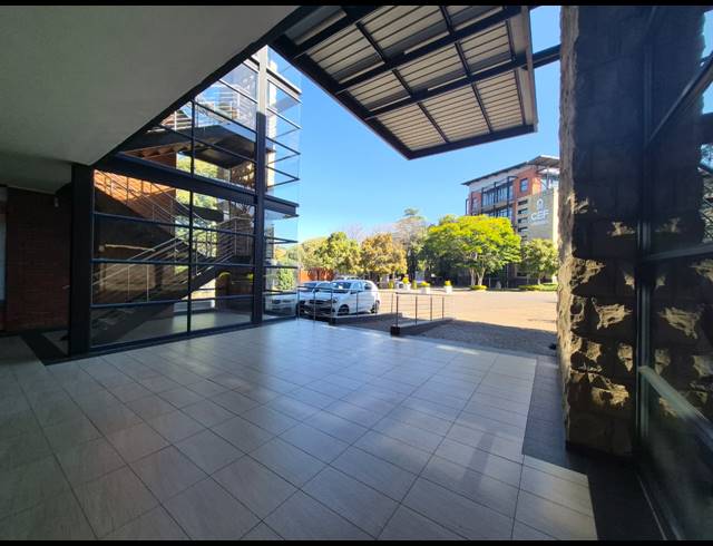 123M² OFFICE TO LET IN SANDTON CENTRAL